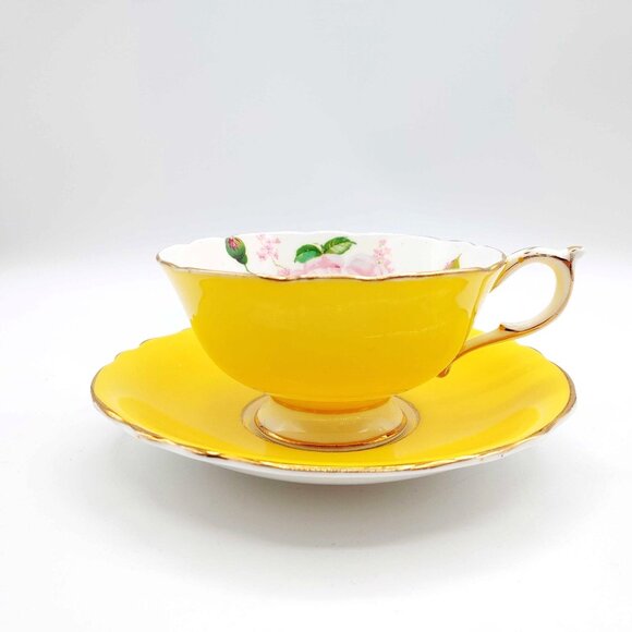 Paragon Vintage Double Warrant Yellow Cabbage Rose Bone China Teacup And Saucer - Picture 2 of 12